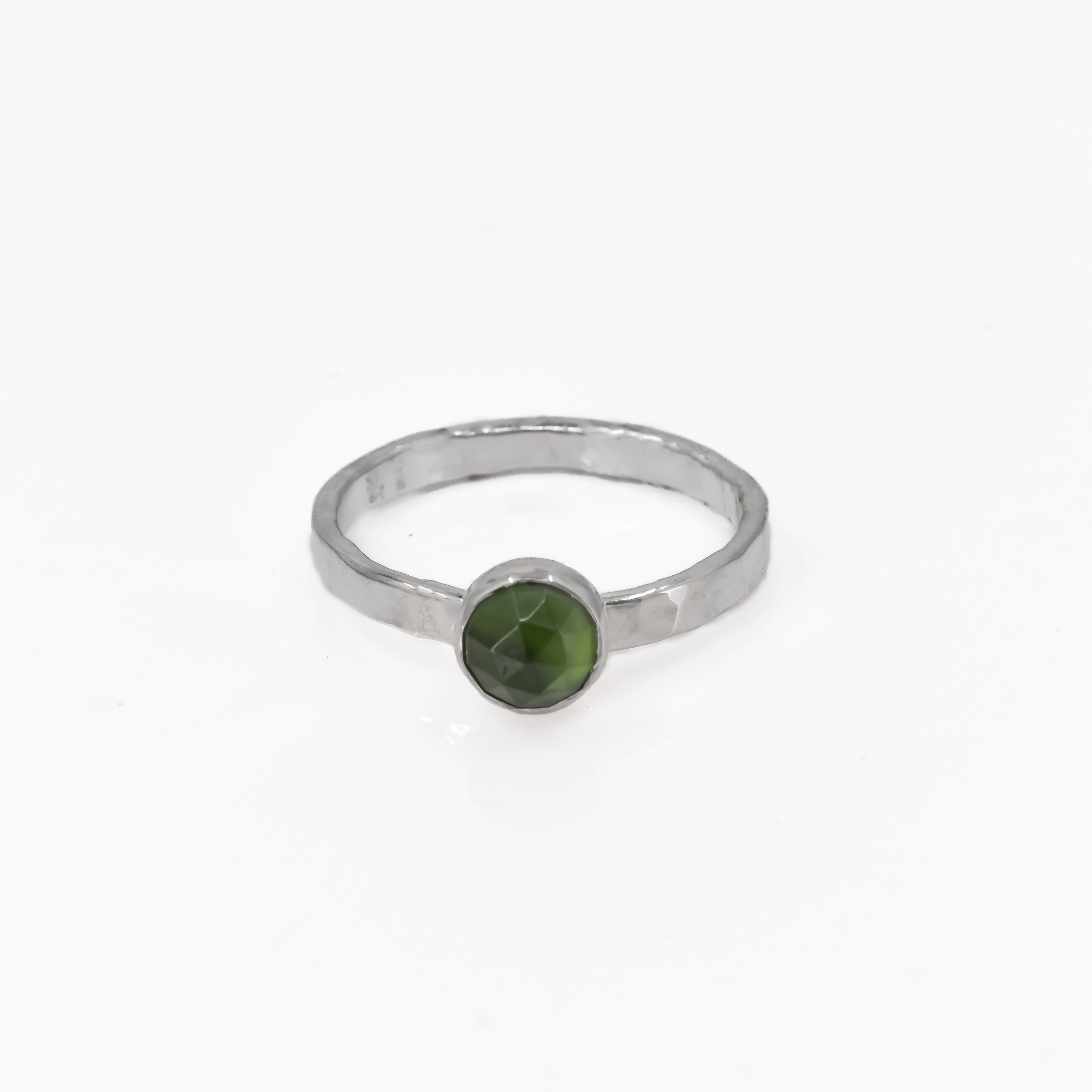 green natural serpentine stacking ring in sterling silver featuring a 6mm rosecut stone